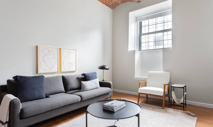 Lower Mills Apartment | Impeccable Dorchester Lower Mills 2BR w/Gym & W/D, by Blueground