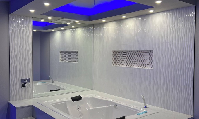 Jackson Hotel | Imperial Suites - Adults Only