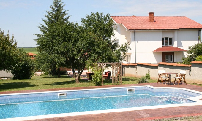 Dobrich Villa | Impressive family villa with private pool, barbeque, sun terrace, sauna and gym
