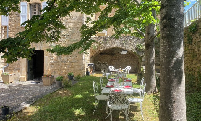 La Cresse Other | IN AVEYRON IN THE GORGES DU TARN LE CHATEAU DU CAMBON SLEEPS 6/8