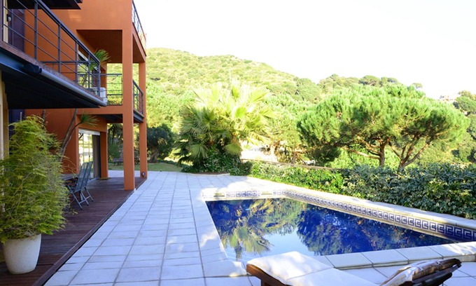 Cabrils Apartment | In Cabrils (Barcelona at 20 km). Apartment with sea view, pool and very quiet