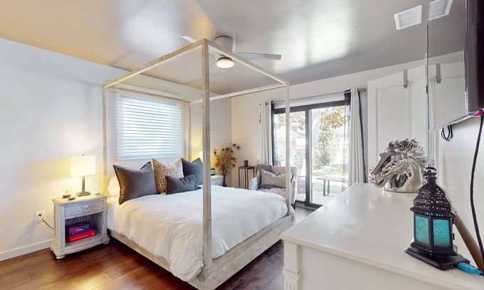 Cardiff-by-the-Sea House | In-Law Suite with kitchenette & outdoor space - Dog friendly