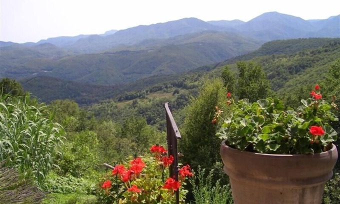 Arles-sur-Tech Apartment | IN MONTFERRER NOT ARLES! nFARMHOUSE STUDIO APPARTEMENT WITH A VIEW TO LIVE FOR !