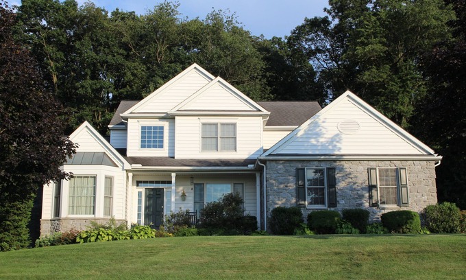 Ronks House | In the heart of Amish Paradise with GREAT view of Lancaster County!