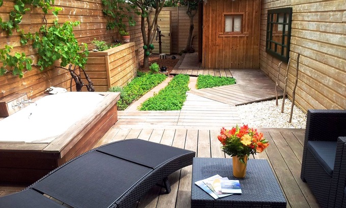 Cap-Ferret Apartment | IN THE HEART OF CAP-FERRET LARGE APARTMENT WITH 140m2 GARDEN WITHDRAWAL 300M OCEAN