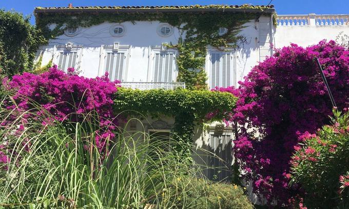 Le Mourillon House | In the heart of Mourillon superb villa 50 m from the sea