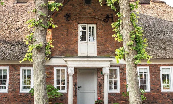 Nieblum House | In the heart of Nieblum - The Kommandeur House for 8 people