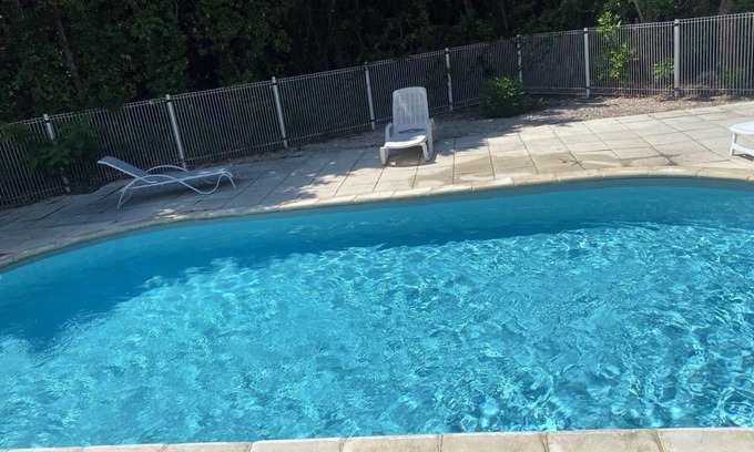 Paradou Apartment | In the heart of the Alpilles - Apartment with swimming pool in a quiet private estate