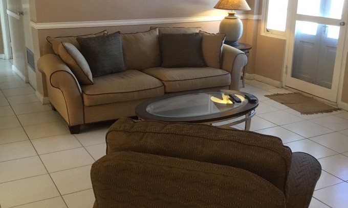 Downtown Nassau House | In the heart of the city
