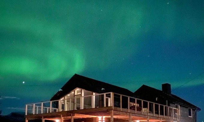 Kvalvik Villa | In the heart of the Lyngen alps, Holmen i Lyngen