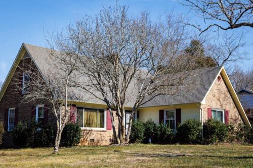 Charlotte House | In the heart of the QC!