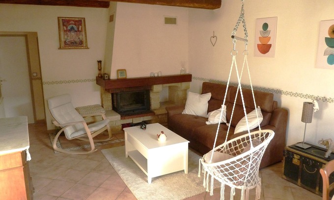 Graveson House | "In the heart of the village of Graveson, this house is ideally located, with everything within walking distance!