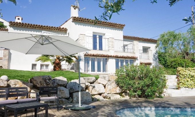 La Colle-sur-Loup Apartment | In the land of sun, sea and artists.