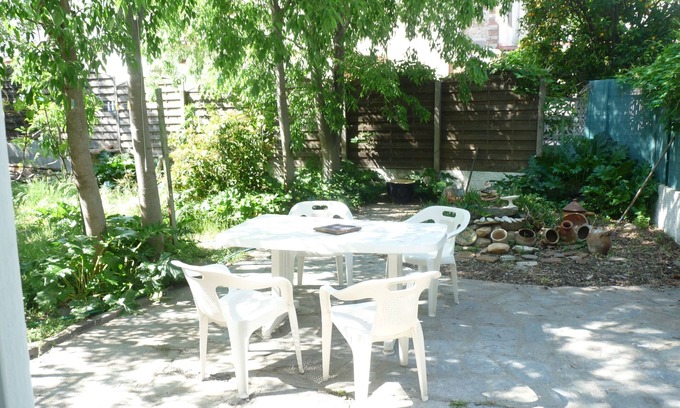 Sorede Apartment | In the shadow of the Micocouliers