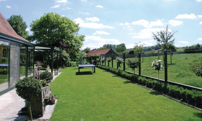 Inxent Apartment | In the Vallée de la Course valley, this vacation home is located on the owner's cattle farm.