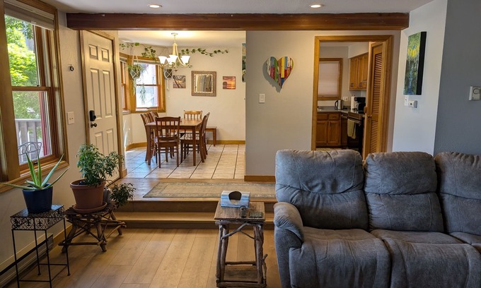 Durango Condo | In-town Durango Getaway | Pool | Hot Tub