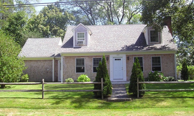 Vineyard Haven House | In-town jewel - Vineyard Haven
