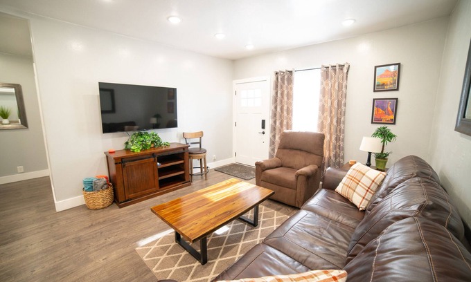 Kanab Apartment | In Town walking distance to Stores and Restaurants