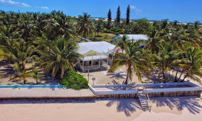 Spanish Wells Cottage | Included with Rentals. Kayaks,Paddle Boards,BBQ Grill,Hammocks & Bikes
