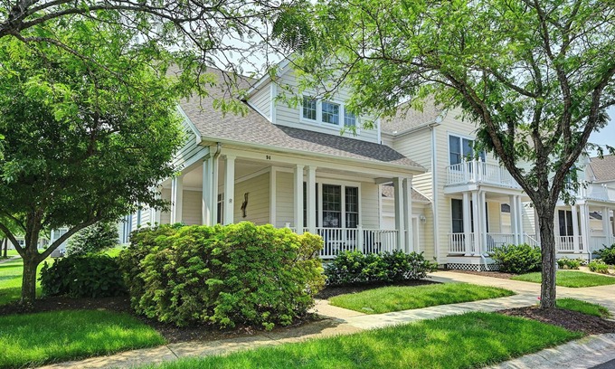Ocean View House | Incredible 4BD Bear Trap Dunes Vacation Retreat! End Unit Townhome with Community Pool, Free WIFI, Golf, Beach Shuttle, Tennis, Pickleball and more!