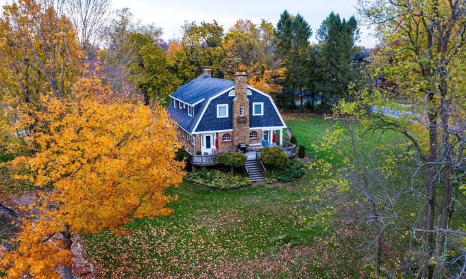 Benton Harbor House | Incredible Farm Oasis with plenty of space and land