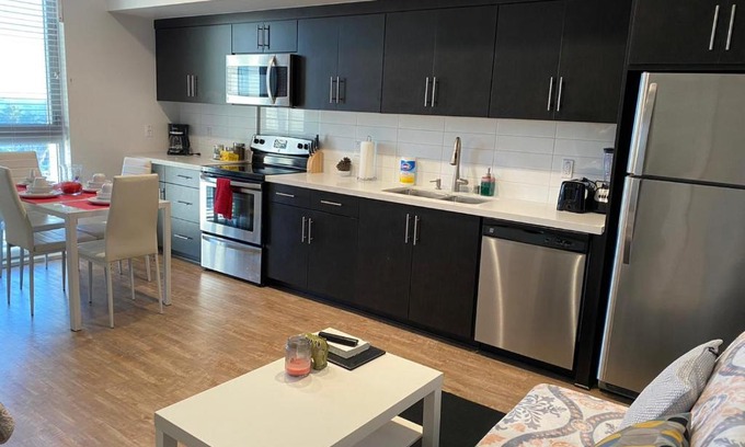 Little Armenia Apartment | Incredible Hollywood Loft Free Parking