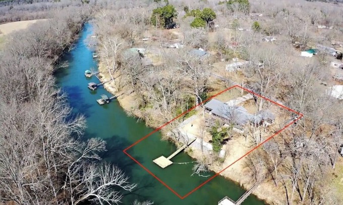 Pangburn House | Incredible Little Red River cabin w/amazing indoor & outdoor spaces
