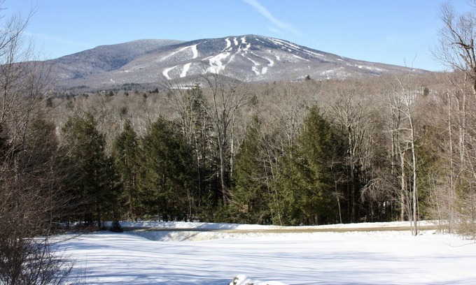 Jamaica House | Incredible Luxury 5BR Home with views of Stratton Mountain. No seasonal rental.