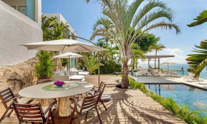 Las Brisas House | Incredible Modern Villa with the best views of Acapulco