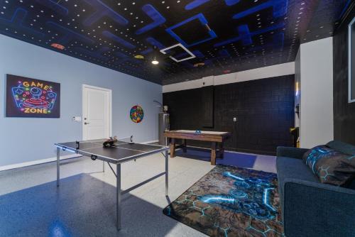 Four Corners House | Incredible NEW 5BD Home All suites with Pool and BBQ Grill