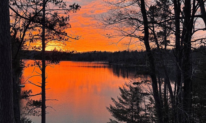 Rose City Cabin | Incredible sunsets over pristine Loon Lake