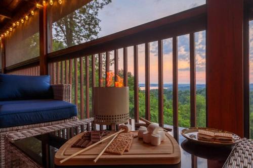 Sevierville House | Incredible Views l Family Friendly I Pool - Hot Tub