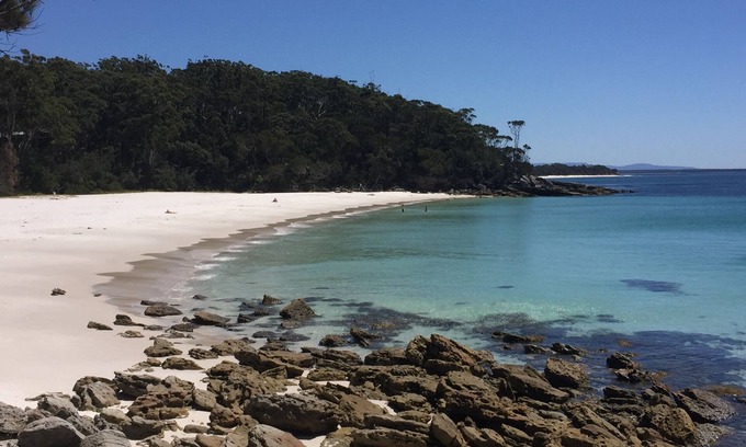 Vincentia House | Incredible views of Jervis bay from sunrise to sunset from this beautiful house