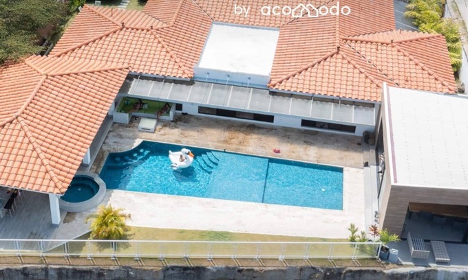El Palmar Villa | Incredible villa with 6 bdr ensuite 🏡 😎/Private pool and near the beach 👙 🌊 🌴