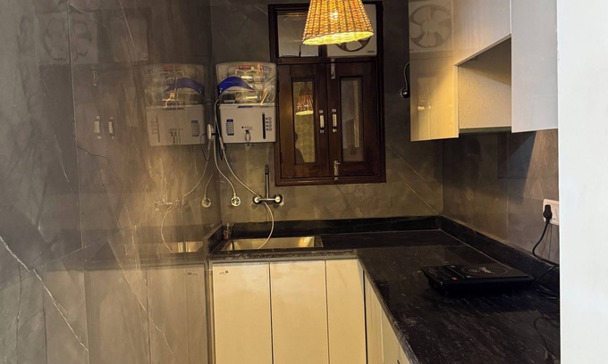 Sainik Farm Apartment | Indat