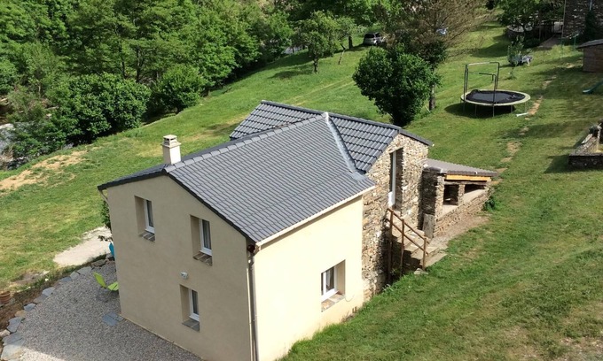 Moissac-Vallee-Francaise House | INDEPENDENT GITE 4/5 P RIVER EDGE 'TROU D'EAU