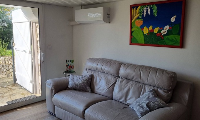 Montfort-en-Chalosse Bed & Breakfast | Independent studio, 32 m2, a few minutes from Préchacq and Dax