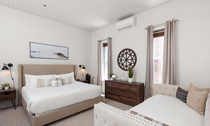 Downtown Hotel | Independence Square 211, Chic Hotel Room with Mountain Views, A/C, & Rooftop Hot Tub