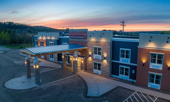 Houghton Hotel | Independence Stay