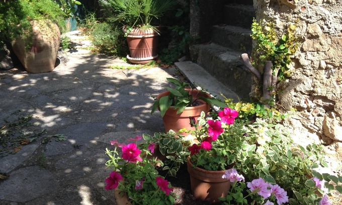 Montpeyroux Apartment | Independent apartment in a village house.