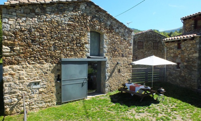 Pardines Cottage | Independent cottage with private BBQ. 3km from Ribes de Freser. Pyrenees