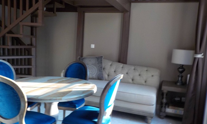 Chahaignes House | Independent house 40 minutes from the track