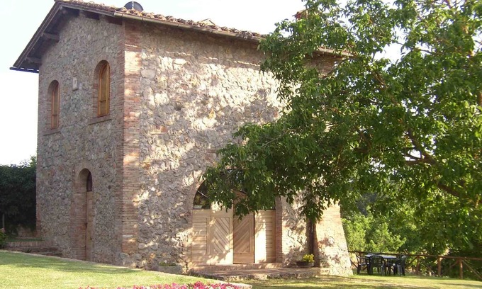 Sovicille House | Independent house in the hills of the Sienese countryside