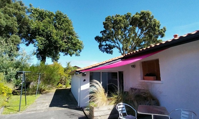 Ondres Apartment | Independent studio in a quiet villa 2.5km from the beach + 2 bikes on loan.