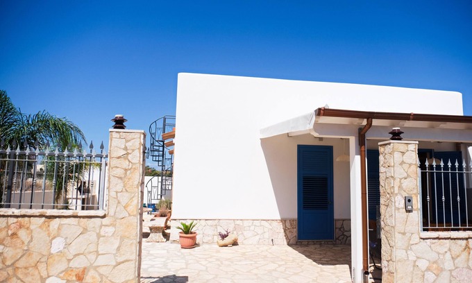 San Vito Lo Capo House | Independent Villa Tranquility and Relaxation - San Vito Lo Capo