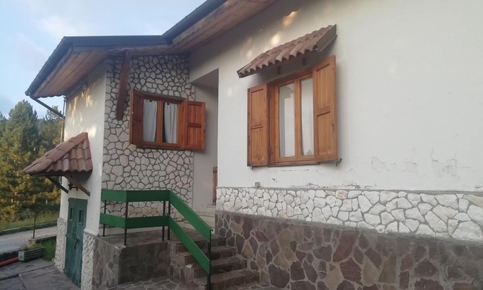 Campo di Giove House | Independent villa with garden