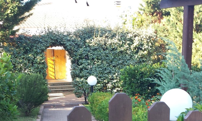 Eden Beach House | Independent villa surrounded by greenery a few steps from the sea
