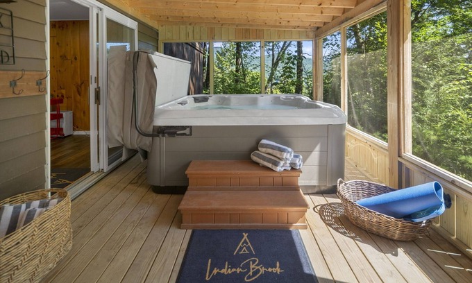 Bolton Landing House | Indian Brook Lodge|Lake Views & Access|Hot Tub|11 Beds|Pet Friendly|