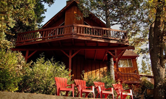 Fern Valley Cabin | Indian Heaven Treehouse-Nightly Shooting Stars, Miles of Balconies & Rock Views