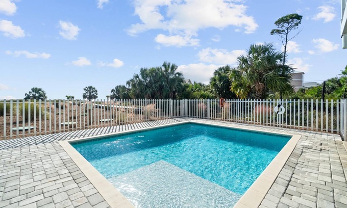 Indian Pass House | Indian Pass Beachfront Home - Starfish - Private Pool, Pet Friendly, Sleeps 22